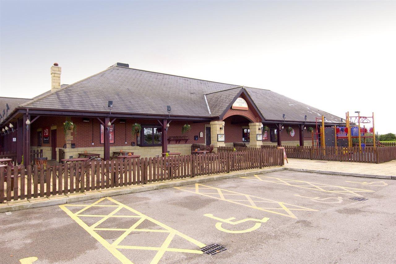 Premier Inn Blackpool East Екстер'єр фото