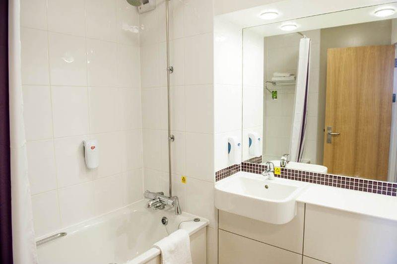 Premier Inn Blackpool East Екстер'єр фото
